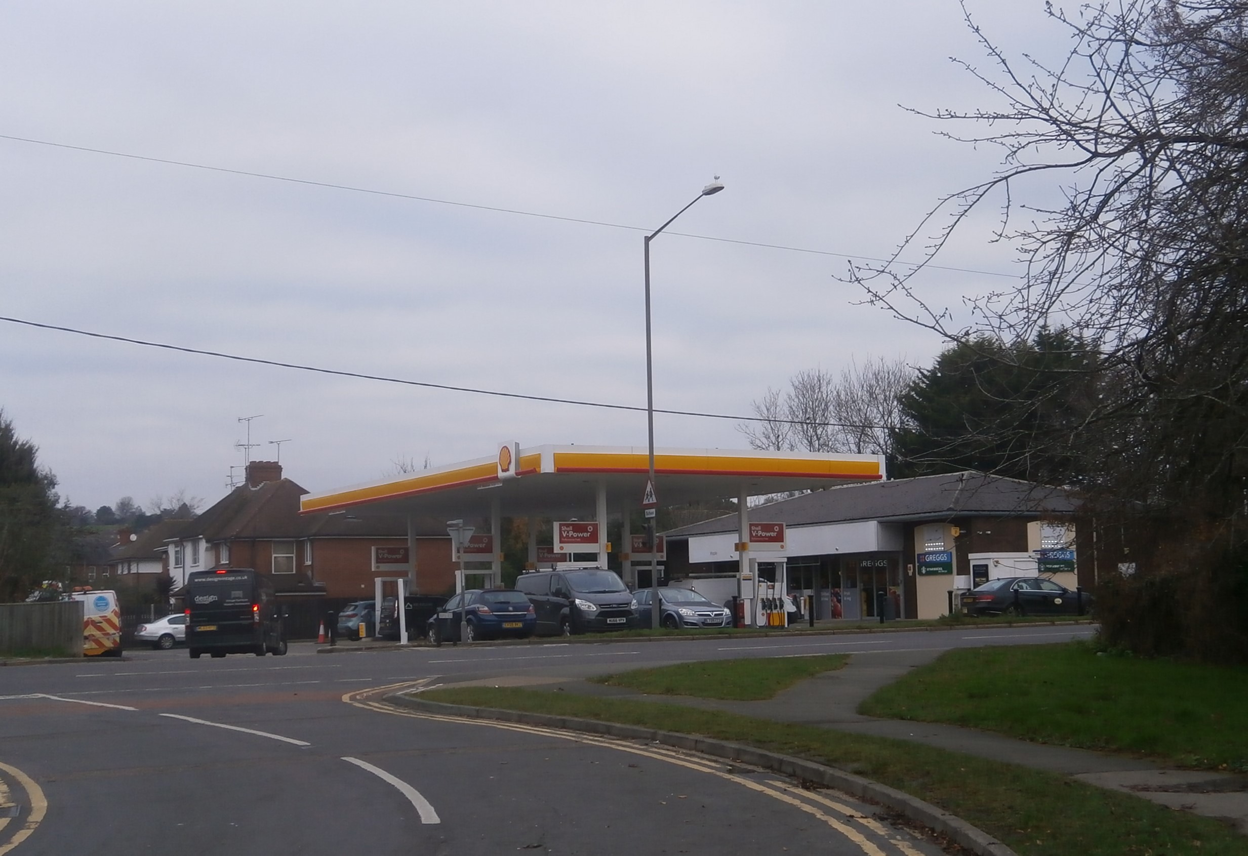 Photo of former Esso garage, Maple Rise, Marlow