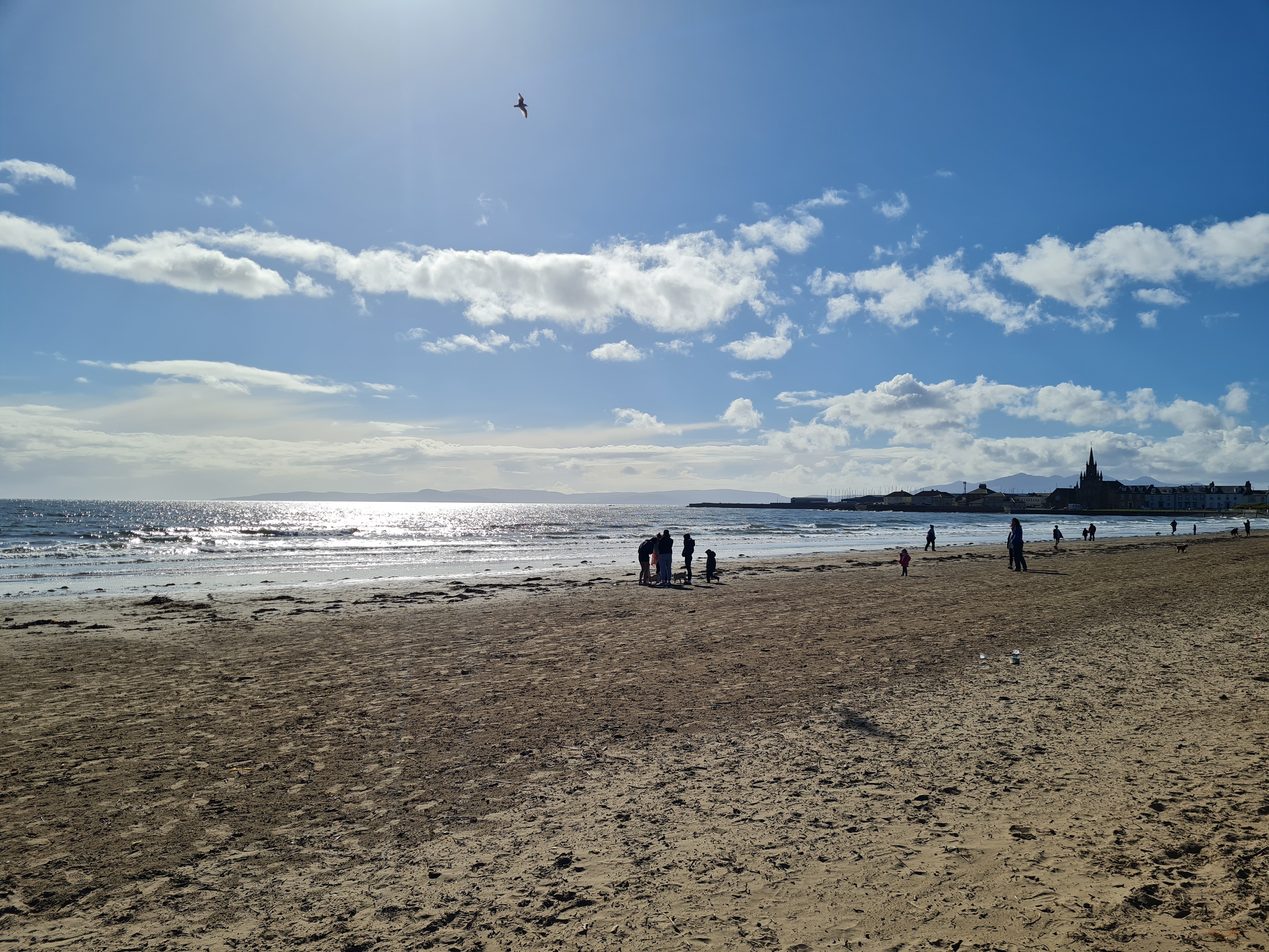 Photo of Ardrossan Beach in the sun