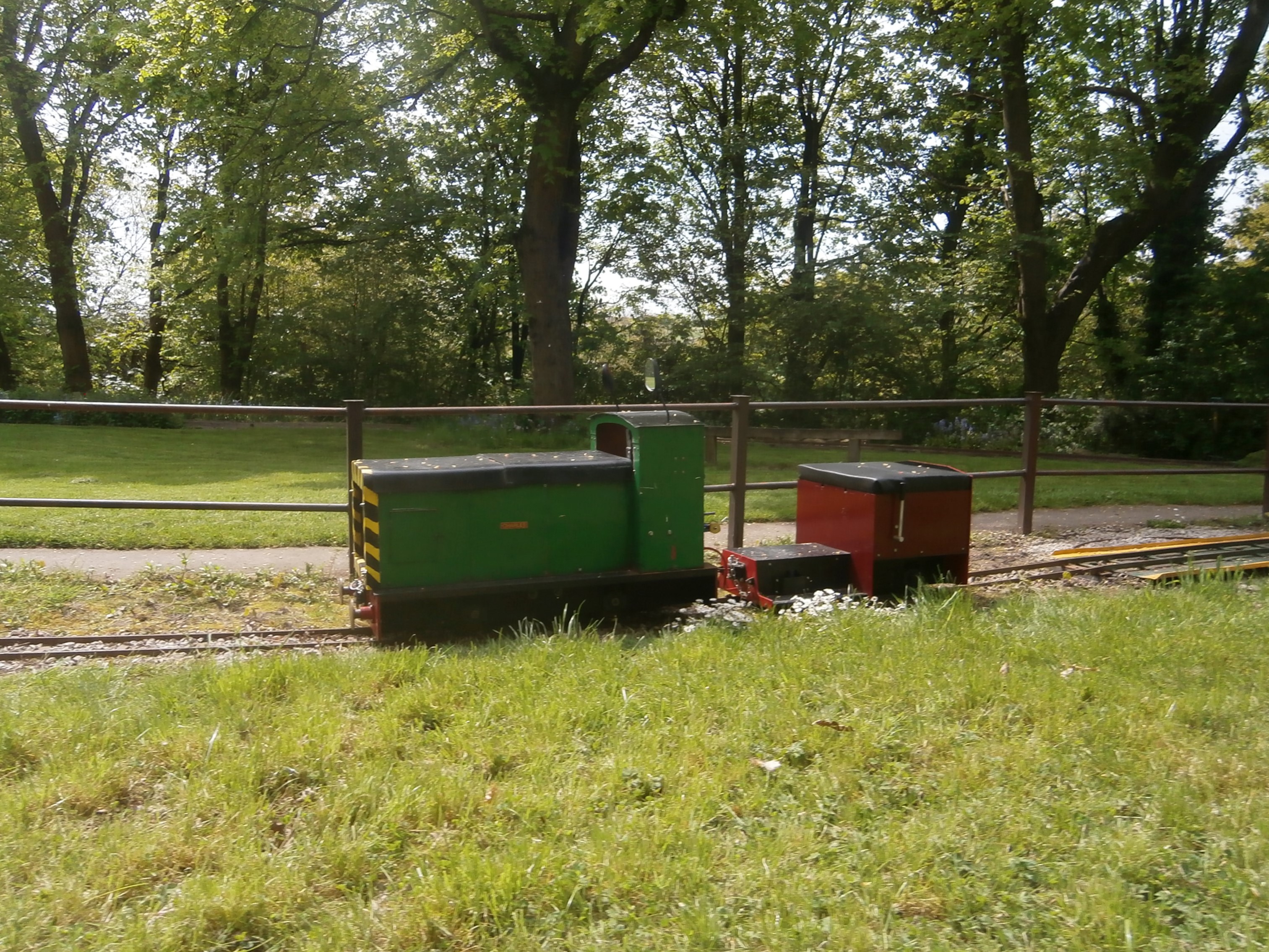 Photo of miniature loco at Royds Park Railway
