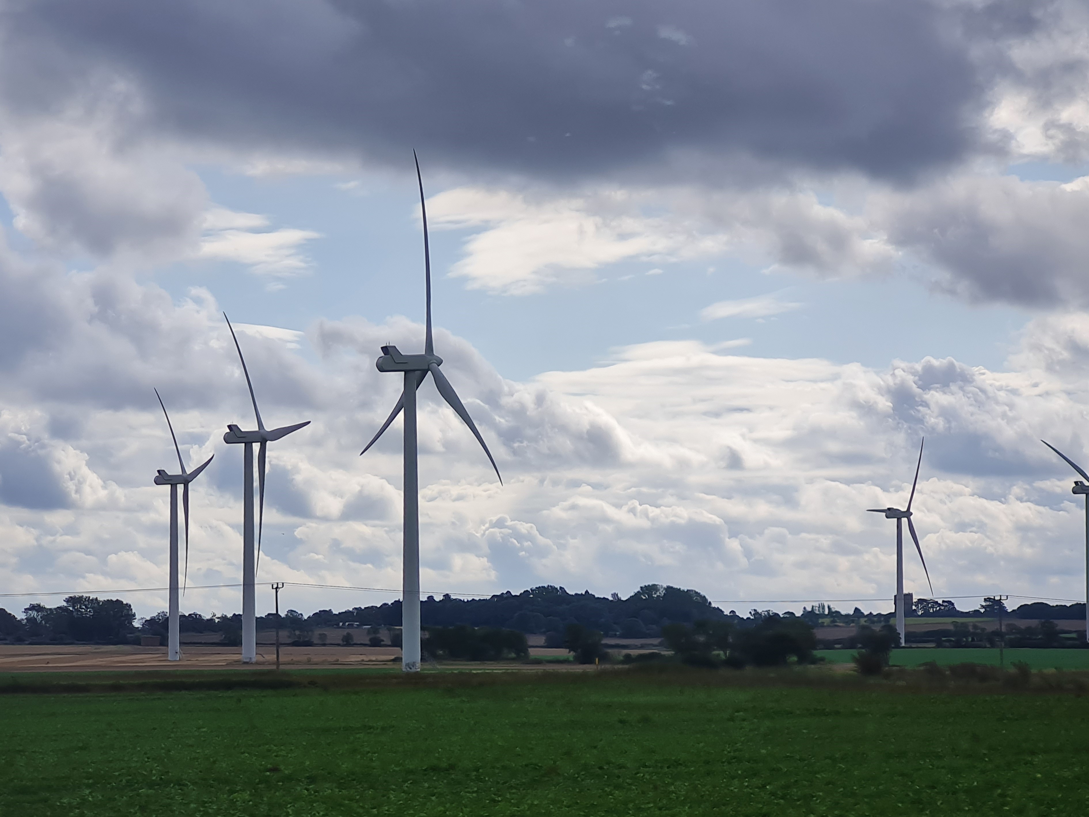 Photo of Peterborough to Farringdon train - Wind farm