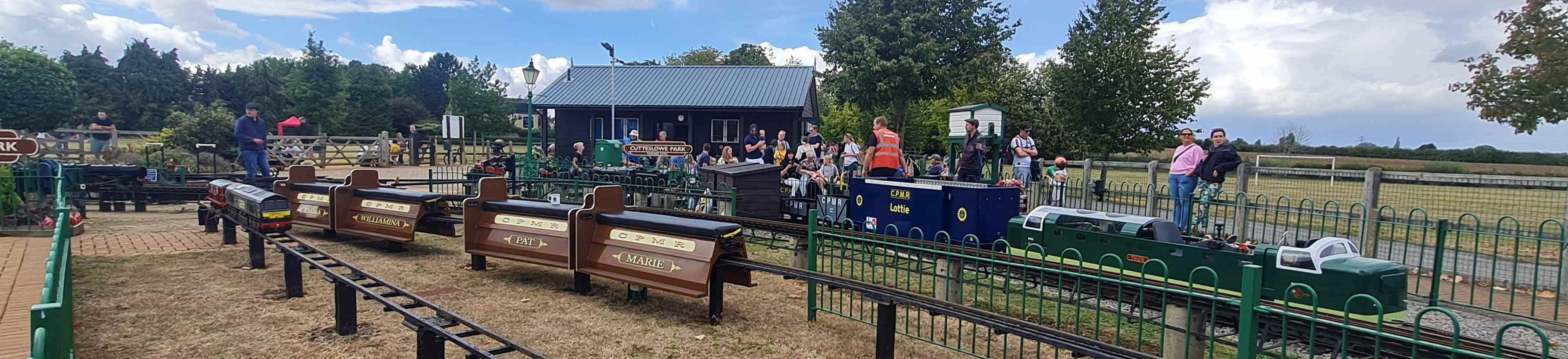 Photo of trains at Cutteslowe Park Miniature Railway