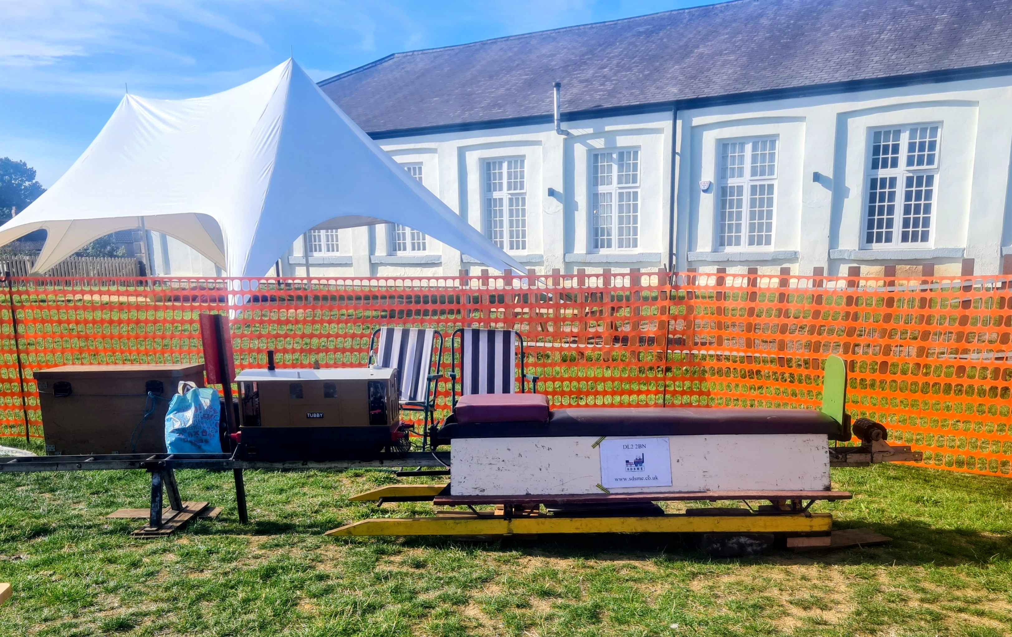 Photo of temporary miniature railway at Hopetown